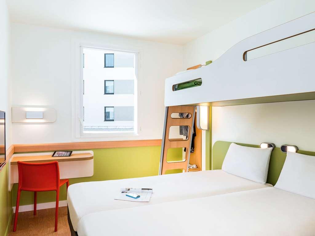 Ibis Budget Saint Quentin Yvelines - Velodrome Montigny-le-Bretonneux Room photo