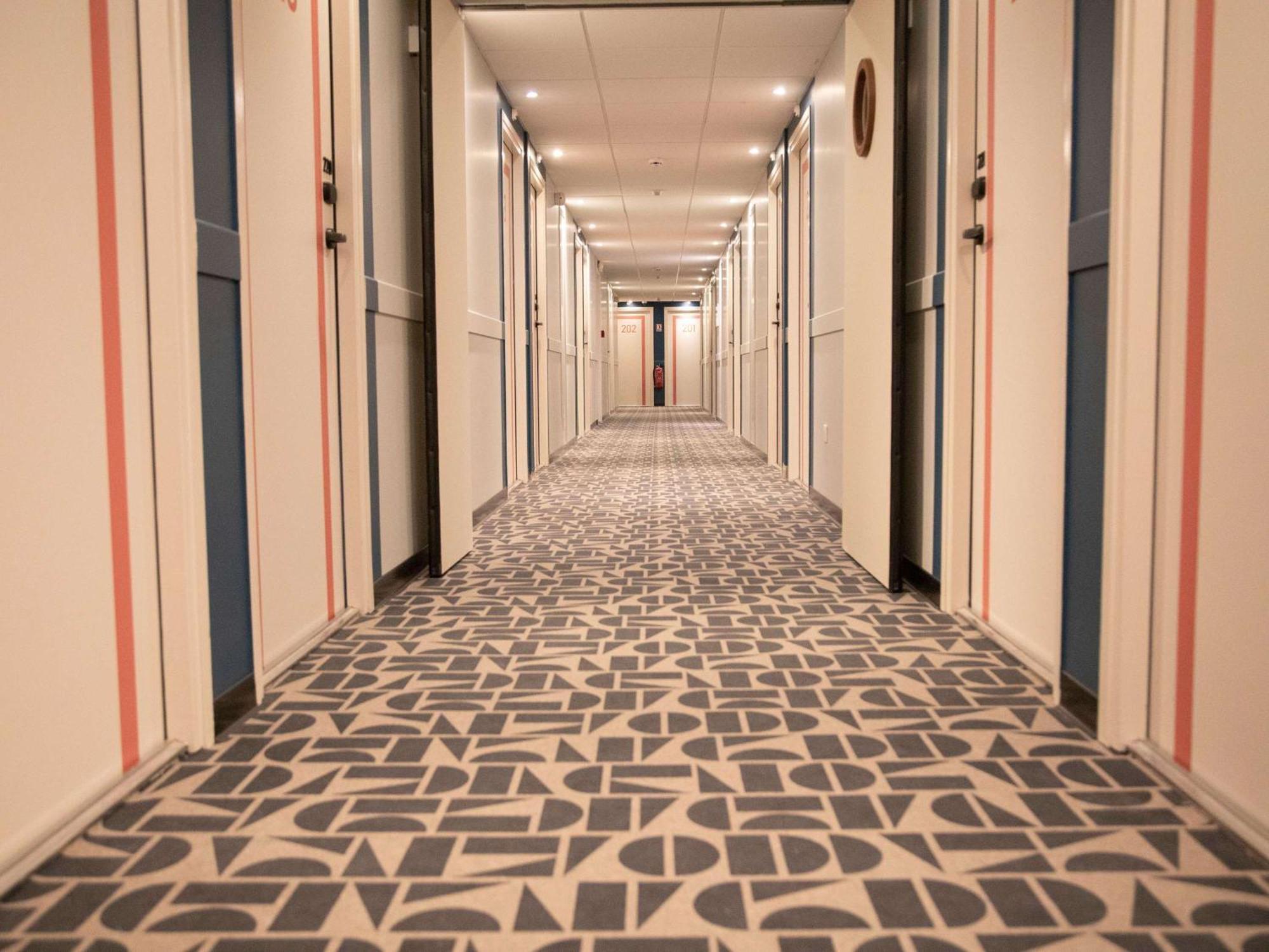 Ibis Budget Saint Quentin Yvelines - Velodrome Montigny-le-Bretonneux Exterior photo