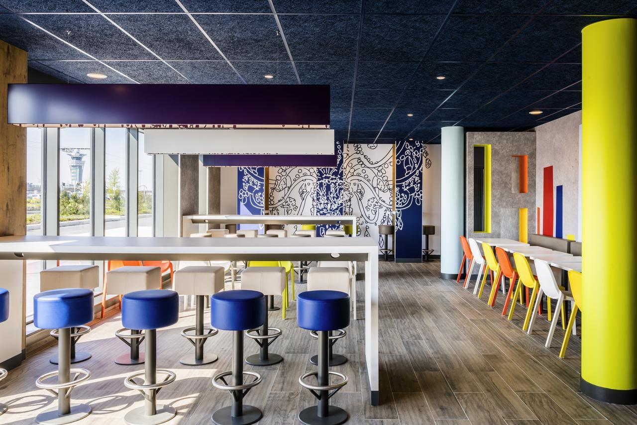 Ibis Budget Saint Quentin Yvelines - Velodrome Montigny-le-Bretonneux Exterior photo