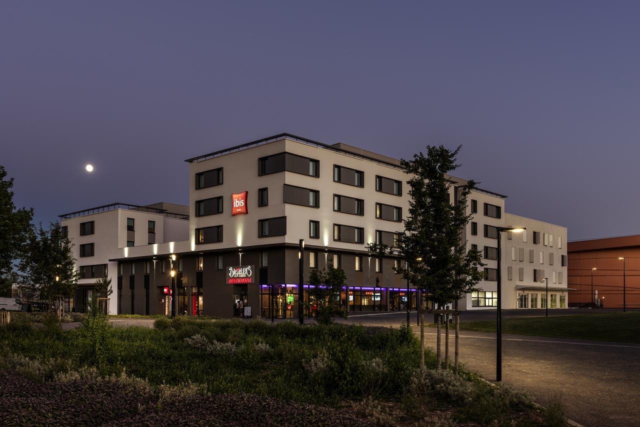 Ibis Budget Saint Quentin Yvelines - Velodrome Montigny-le-Bretonneux Exterior photo