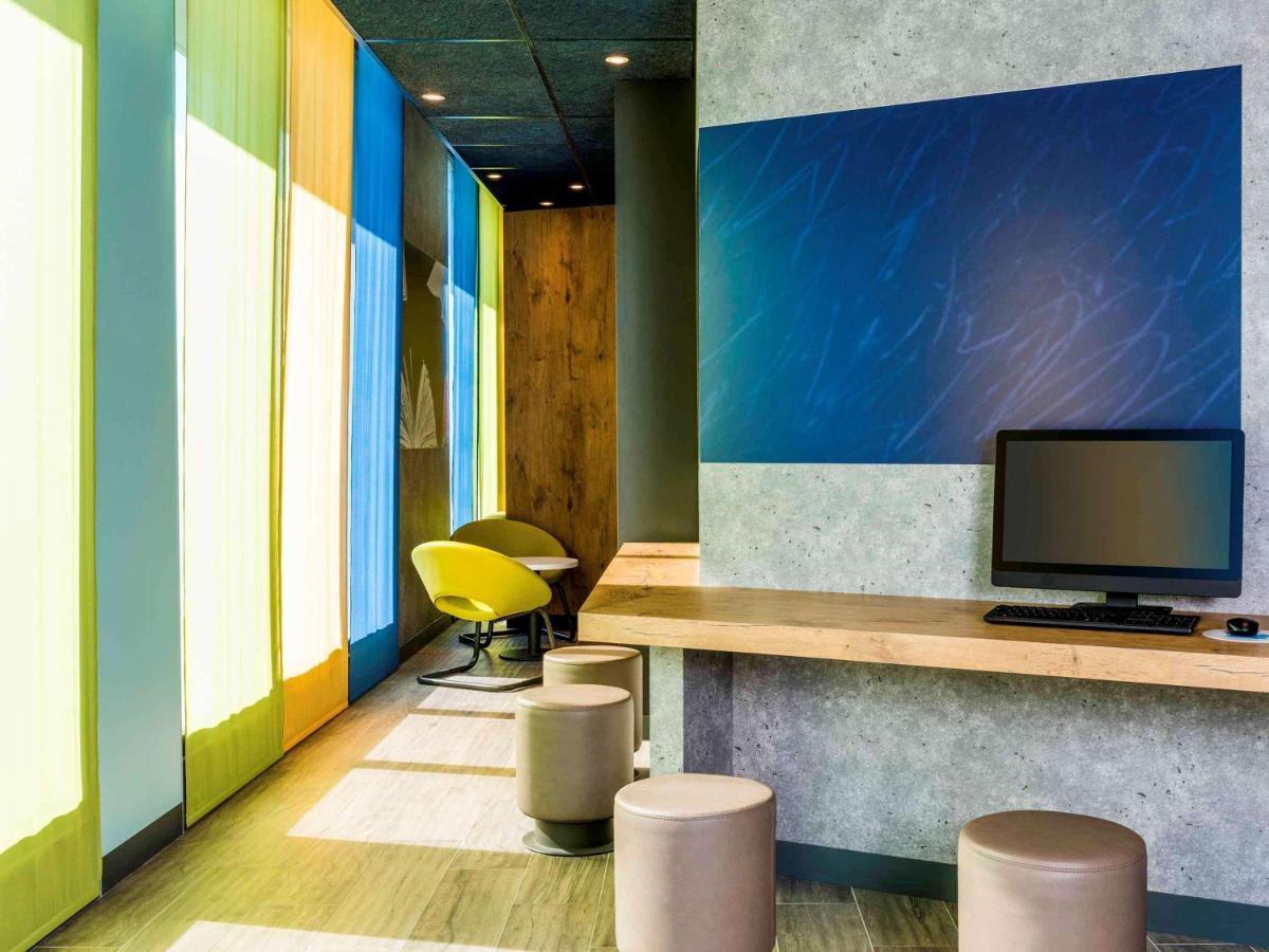 Ibis Budget Saint Quentin Yvelines - Velodrome Montigny-le-Bretonneux Exterior photo